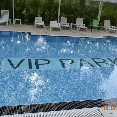 Vip Park Апартамент *