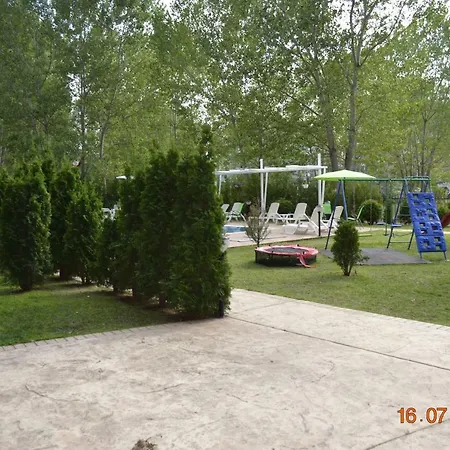 Апартамент Vip Park *